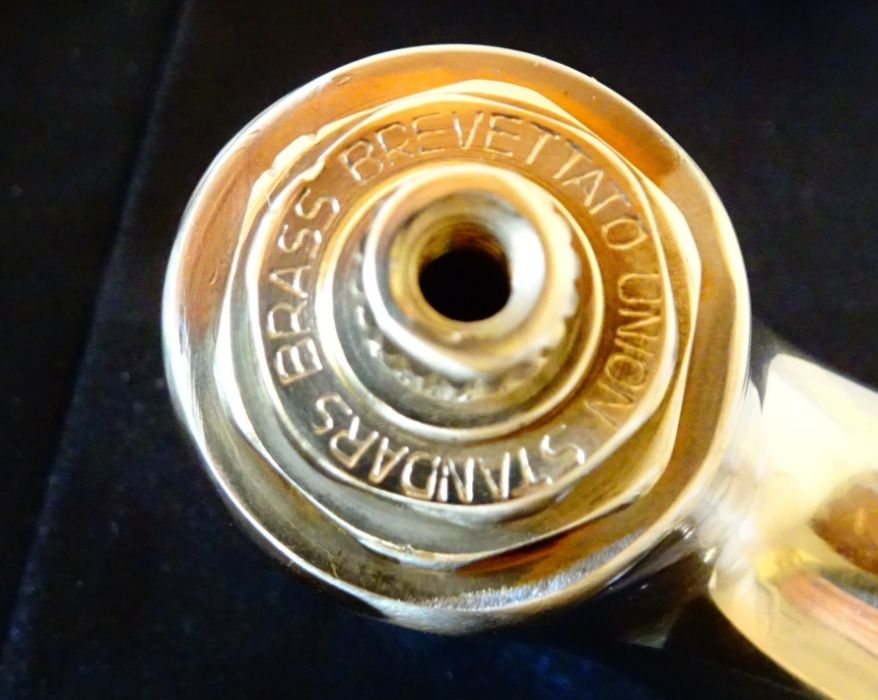 Италиански бронзов смесител с оникс.