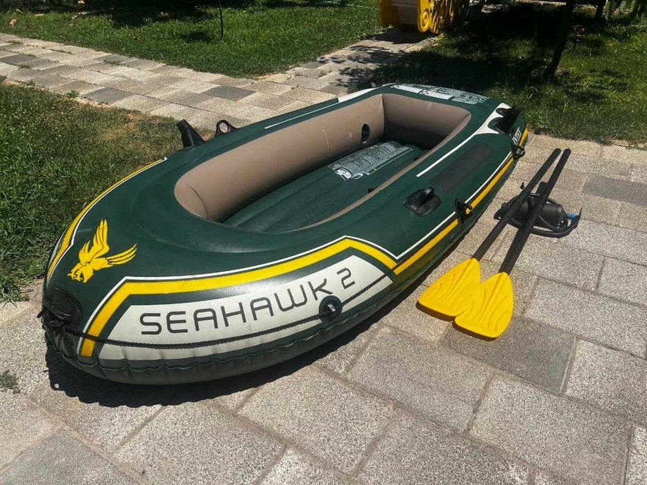 Надувная лодка Intex Seahawk-2 Set (68347) зеленый 236 см
