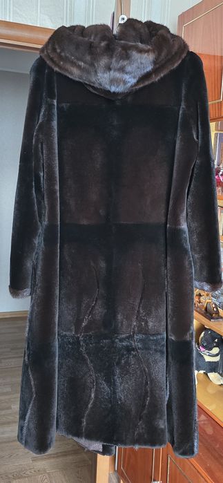 Шуба женская бобрик