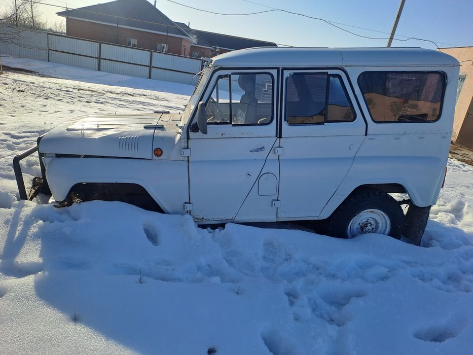 Уаз 469 цвет серый