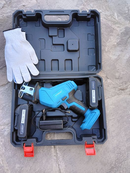 Продам сабельную пилу