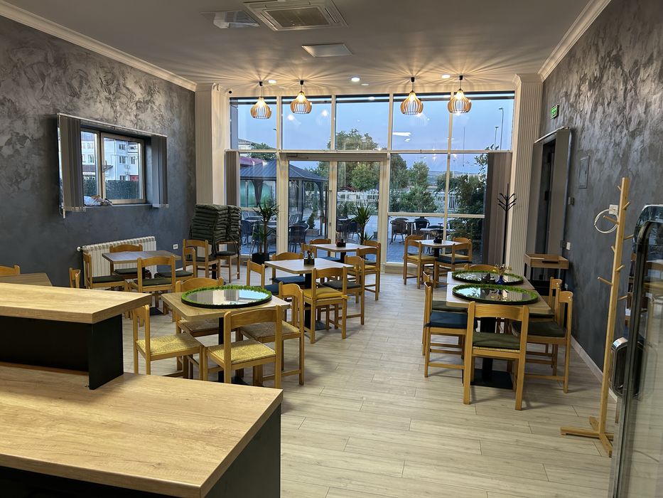 Restaurant ZOUK pentru evenimente : pachet basic: 1600 lei 40 persoane