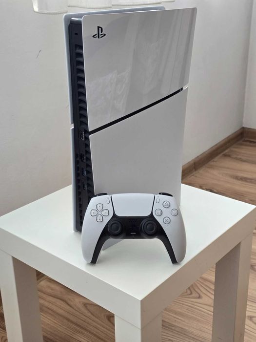 PlayStation 5 (PS5) Disk Edition – отлична, комплект – 410 €