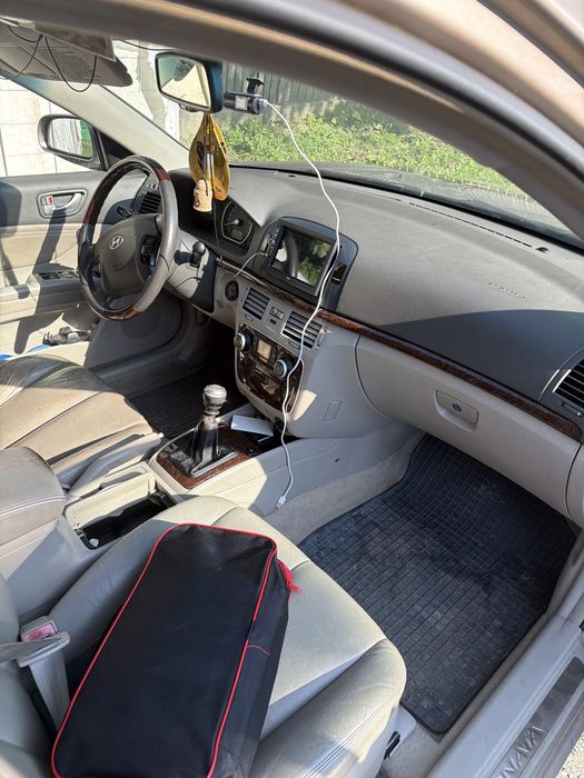 Vând Hyundai Sonata