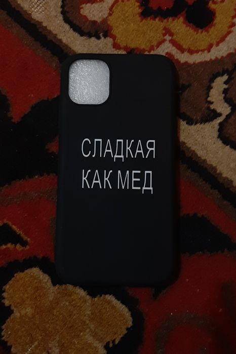 Чехол на айфон 11 с надписами