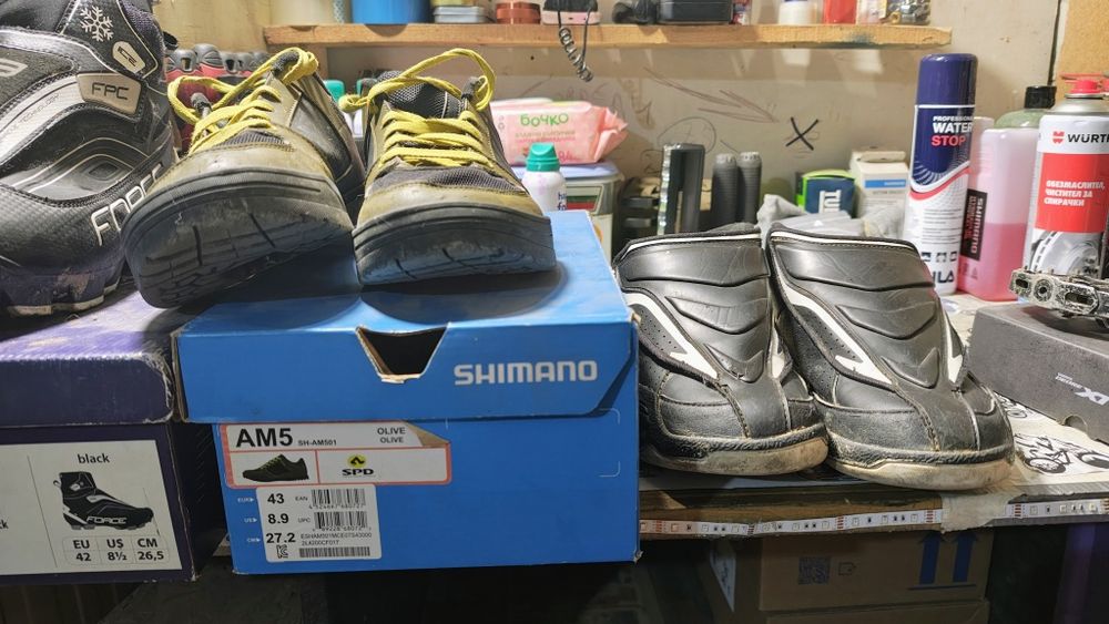 Обувки и педали за велосипед(всичко)