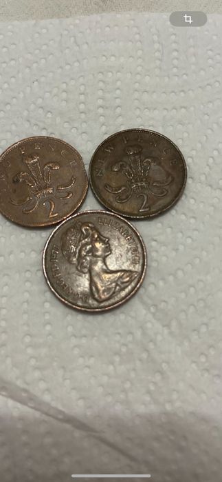 Elizabeth Regina a Angliei one pound,Monede  Anglia