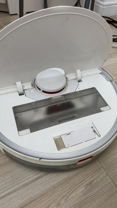 Продам робот пылесос