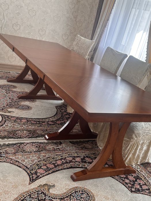 Гостиный стол (Малайзия)