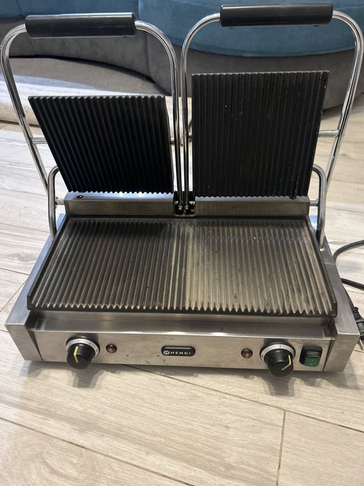 Grill dublu Hendi