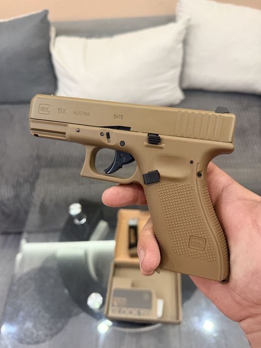 Еърсофт Пистолет Glock 19X coyote GBB