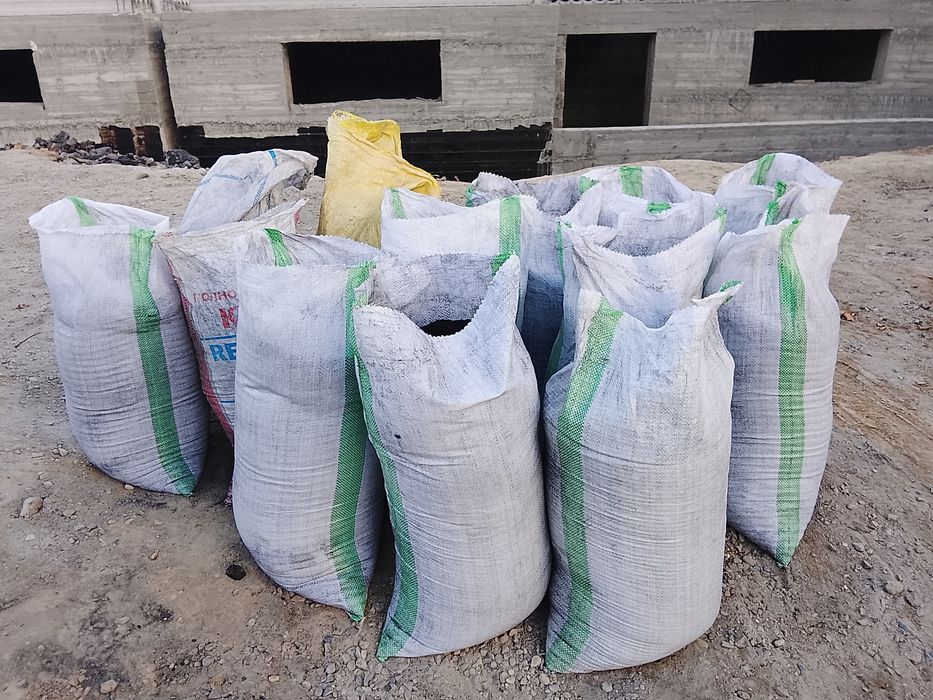 Кумирхока сотилади