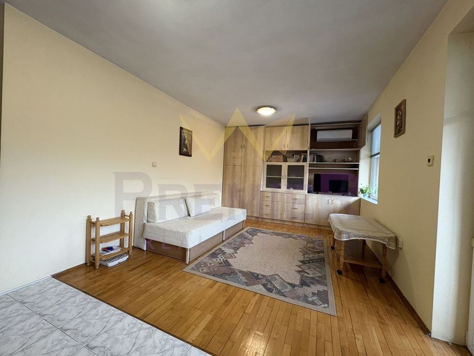 Дава се под наем Мезонет в Варна, Базар Левски - 60 кв.м за 425 € - Снимка #3