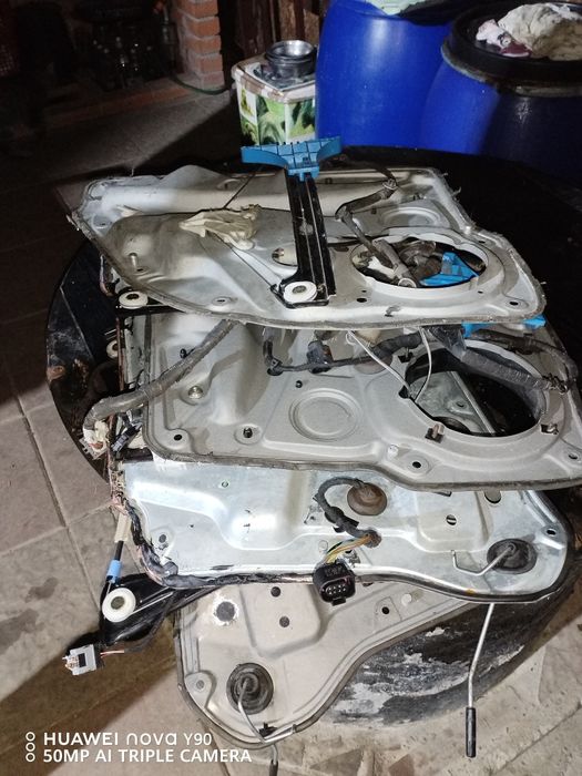 Macara incuietoare discuri etrier servo abs tampon etrier golf 4