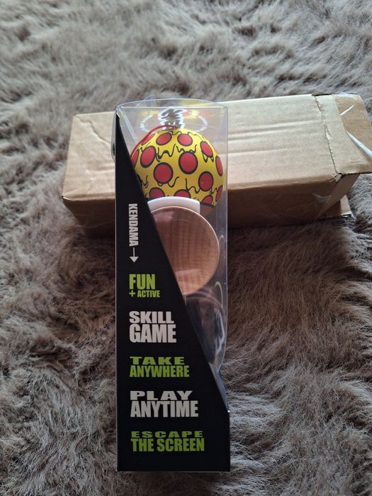 Kendama sweets pizza