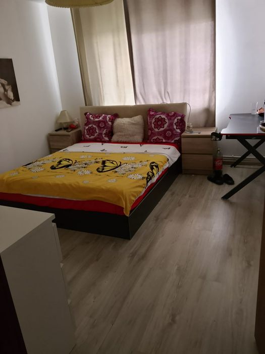 Vând apartament 3 camere