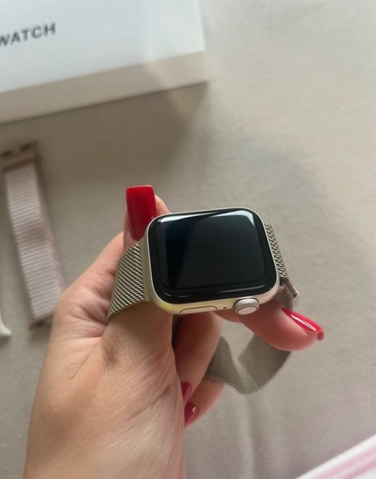 Apple Watch SE 2024