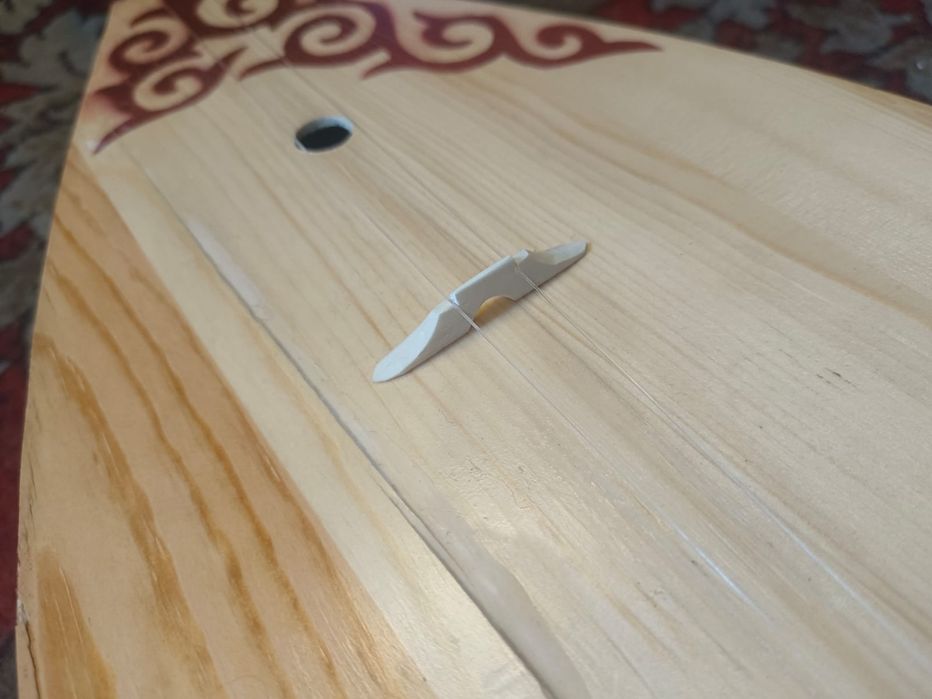Продам домбру цена 12000 каждая
