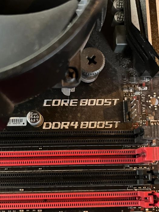 Placă de bază MSI B450 Gaming Plus MAX + AMD Ryzen 3 1200 + cooler – pachet complet