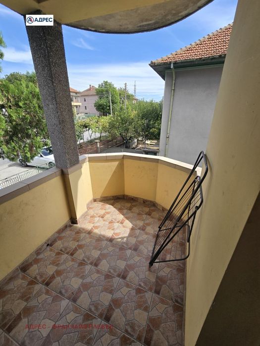 Етаж от къща в Плевен, област-с.Опанец площ 90 цена 109000