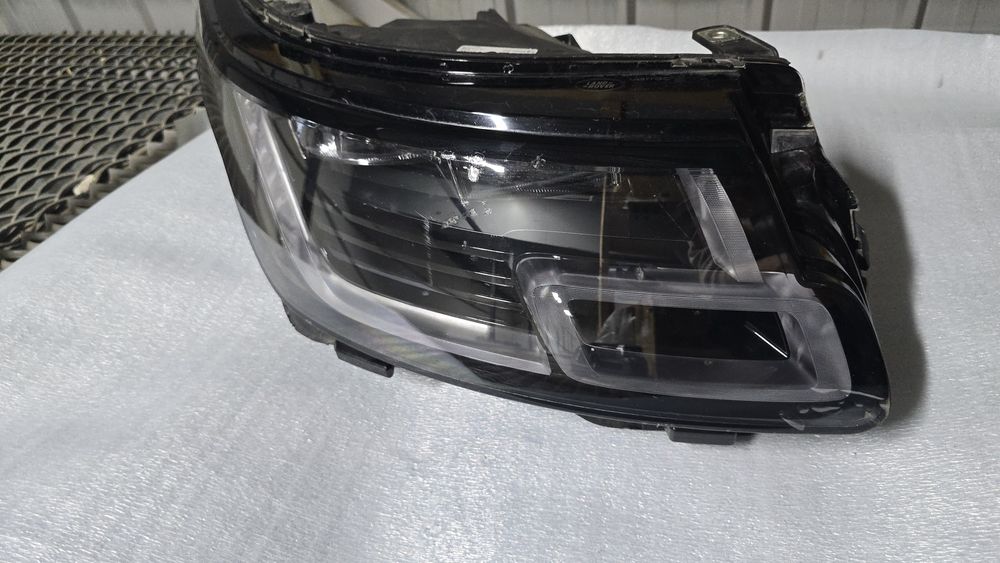 Фары Range Rover