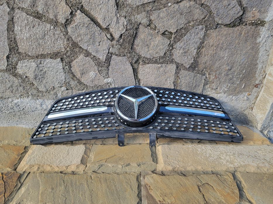 Маска за Мерцедес Е , Ц класа.