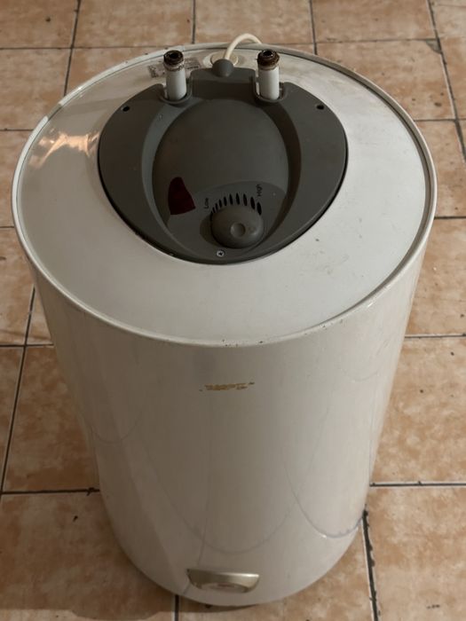 Аристон сатылады 80л