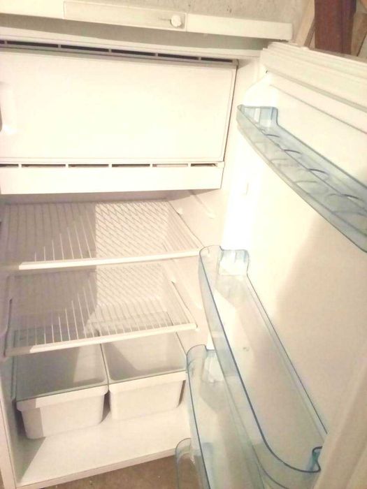 Продам современный , рабочий, большой  холодильник