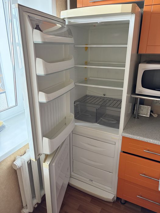 Продам холодильник рабочий