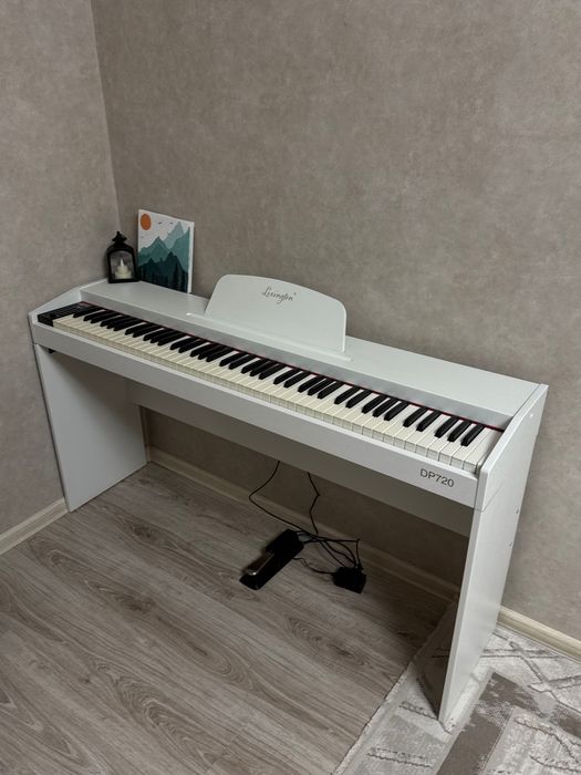 Продам фортепиано Lexington