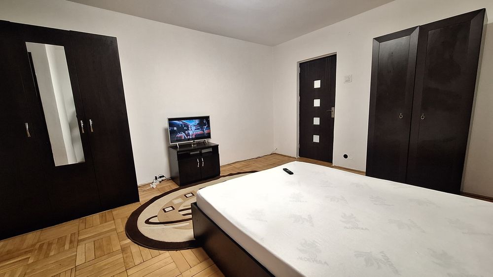 Inchiriez garsoniera