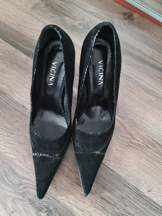 Pantofi de dama vicina