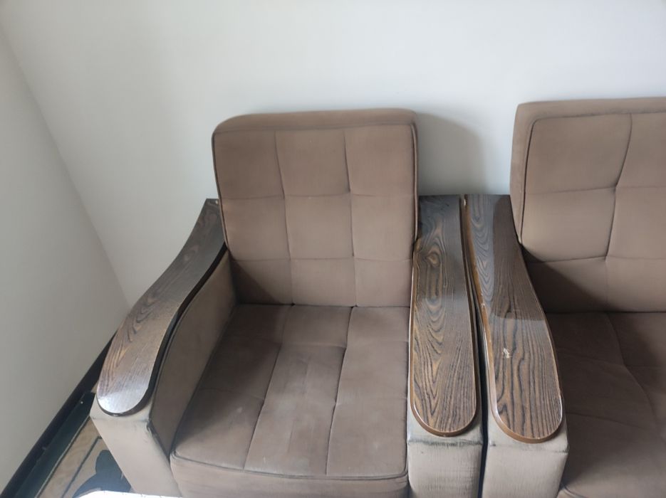 Divan kreslo  sotiladi