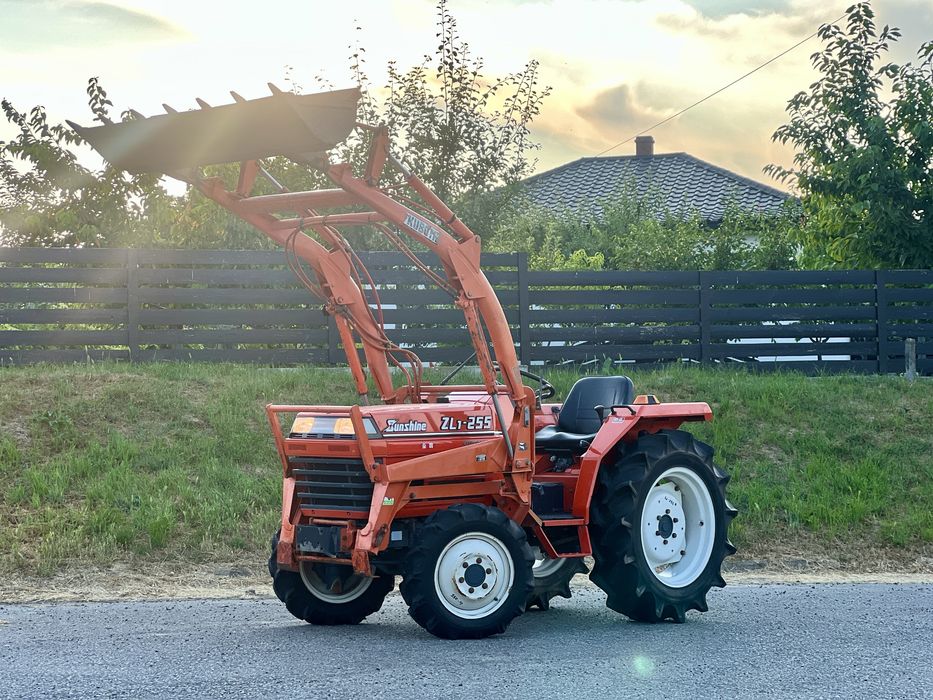 Tractor,tractoras kubota L-255,incarcator frontal,4x4,servodirectie,inversor,26cp,yanmar,iseki