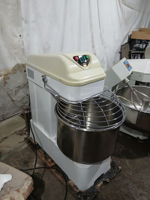 Xamir meshalka 60 letr