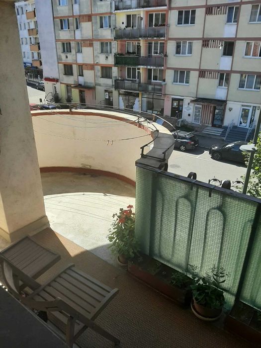 De vanzare apartament cu 3 camere in Gherla, Jud. Cluj, centru, Str. Avram Iancu