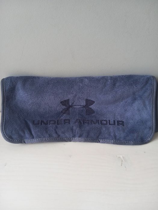 Under Armour кърпа за фитнес  хавлия спорт