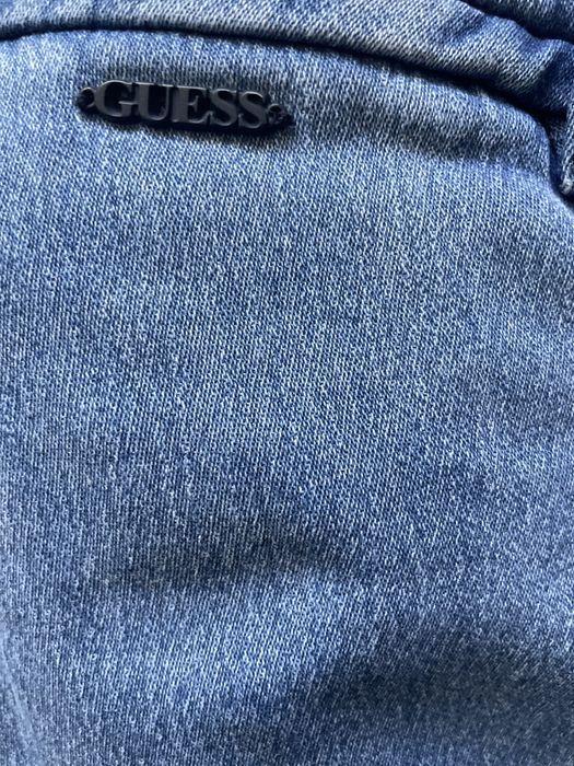 GUESS / мъжки спортни дънки W33