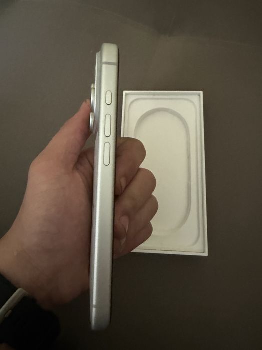 Iphone 17 pro 256gb, состояние идеальное