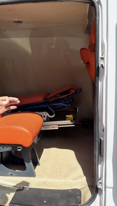 Tez yordam mashinasi Opel Vivaro