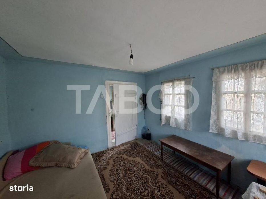 Casa individuala de vanzare in Poplaca -acces auto si strada asfaltata