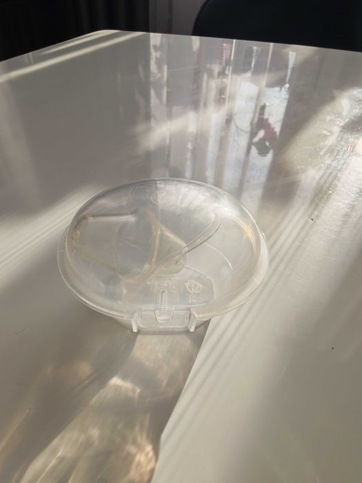 Помпа за кърма  Cangaroo + комплект протектори за зърна Avent