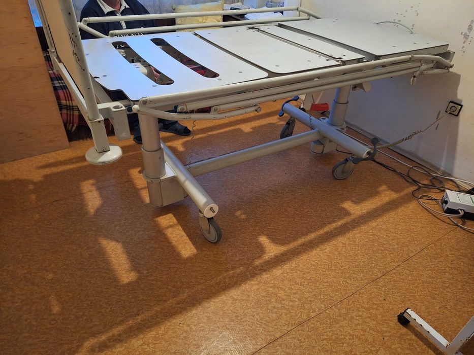 Болнично легло, многофункционално