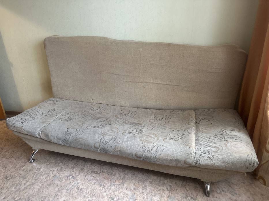 Диван тахту отдаю даром , самовывоз