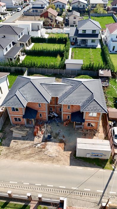 Propietar vand duplex