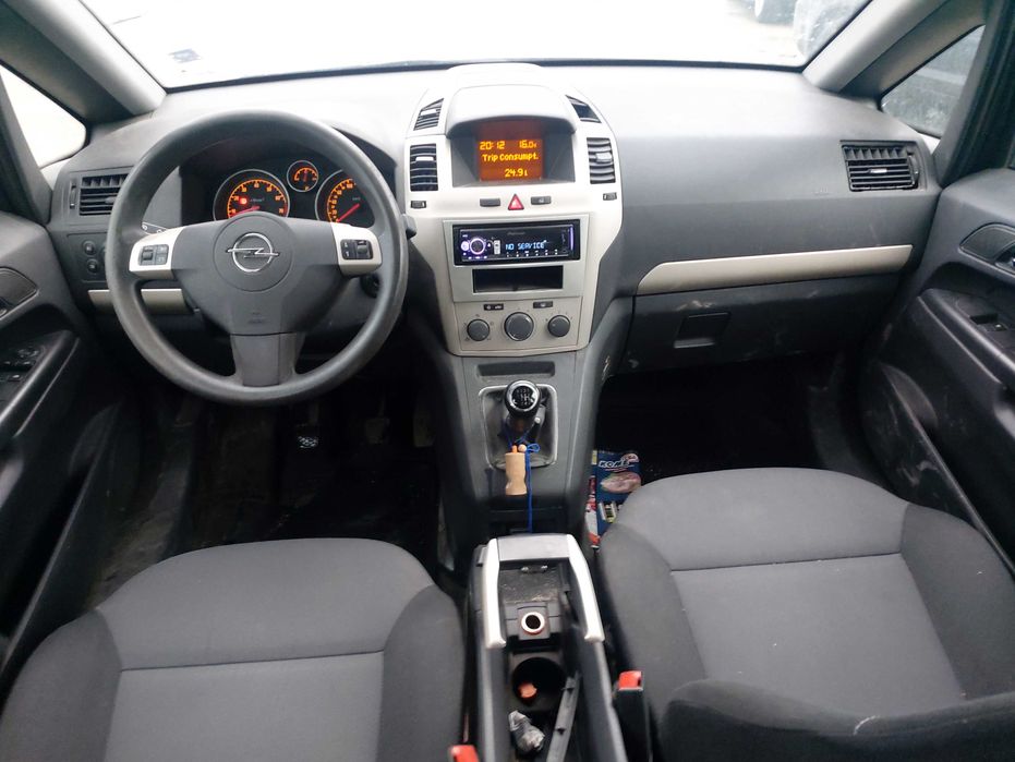 На Части Опел Зафира 2.0 Бензин Фейс