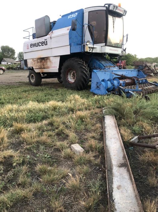 Комбайн Енисей 950