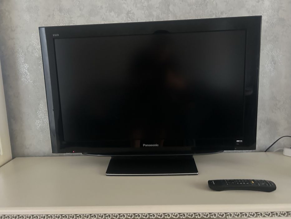 Эра мебель берта и телевизор Panasonic