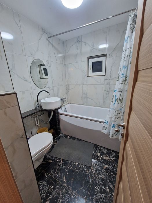 Inchiez apartament 3 camere