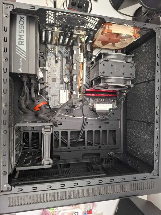 Sistem Editare Video PC Desktop